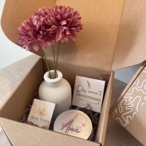 Kit Bonita, vela de aroma más florero en concreto